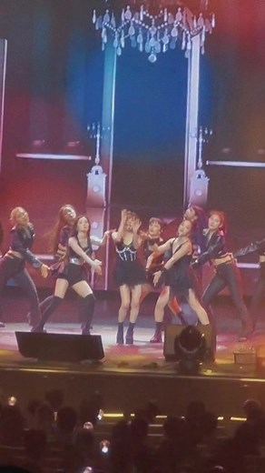 Red Velvet Wendy Performance of Psycho Live in Concert