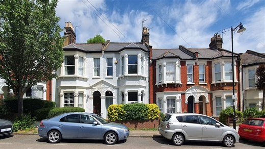 Driver rages over 'abandoned car' rule that allows fines even if parked by home