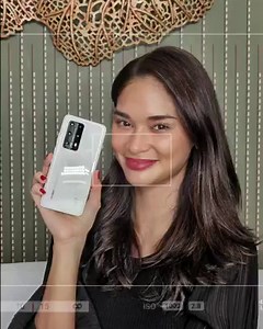 3.2M views · 21K reactions | Take a closer look at the Huawei P40 Pro+ with Pia Wurtzbach in this unboxing video. Find out what else she loves aside from its Ultra Vision Leica Penta Camera. #HUAWEIP40PH #VisionaryPhotography Get yours now for only P69,990 with freebies worth P22,880 and download your favorite apps via HUAWEI #AppGallery and Petal Search Widget⁠—your gateway to a million apps. | Huawei Mobile | Facebook