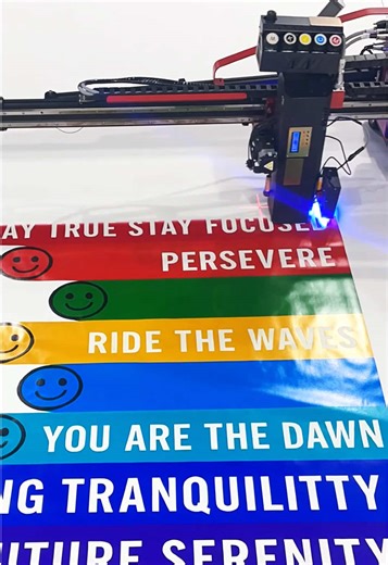 This wall printer toes it all- murals for homes， stores and hotels on walls，glass，wood，Metal，tiles and more.#friankor #wallprinter #business #wallprinting #wallprintermachine