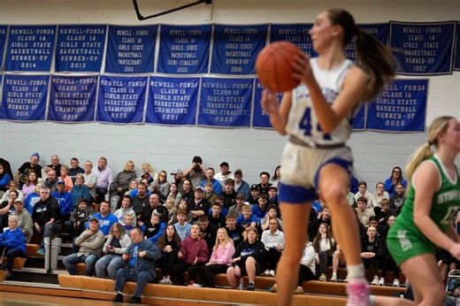 By the numbers: Girls high school basketball participation down at least 21% since 2000