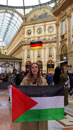 Free Palestine #Freepalestine #alleyesonrafah #gaza #fyp #palestine | video megang bendera palestina