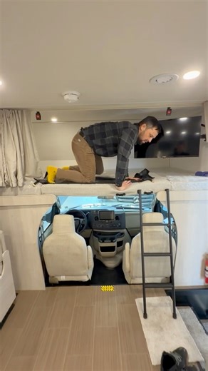 2026 Winnebago Sunflyer 28MB MSRP Value $182,458.00 Sale Value $138,995.00 USD at Colonial RV #rvtour #rvlife #camping | New Jersey Outdoor Adventures with Patrick