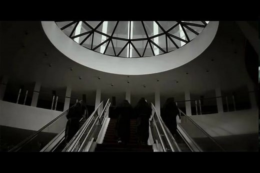 Calle 13 - Calma Pueblo (vídeo oficial & lyrics)