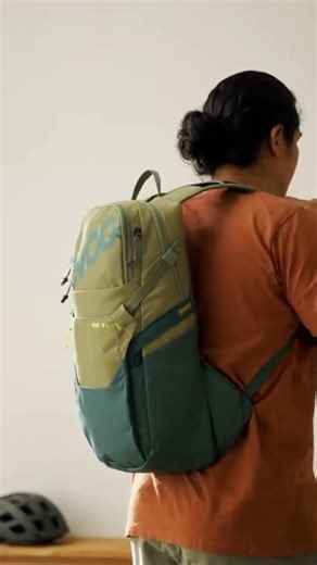 Cycling Backpack With Large Storage And Ergonomic Comfort
