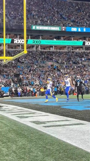 Kyren Williams LEAPS into the end zone for a TOUCHDOWN! 🙌 #nfl #shorts #rams