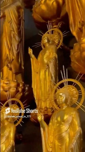 “Golden Buddha Statues Lined Up at Isshinji Temple | Osaka’s Hidden Treasure”
