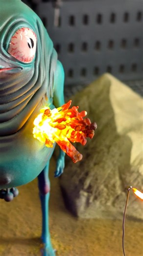 Make Your Miniatures Explode (Realistic Effect)