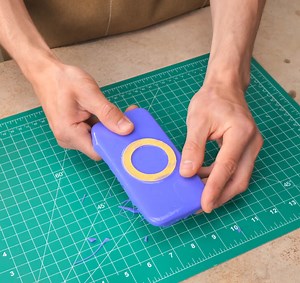 31K views · 70 reactions | Proteção Artesanal: Capas de Celular Com Um Toque Pessoal! | Ideias Incríveis Kids | Facebook