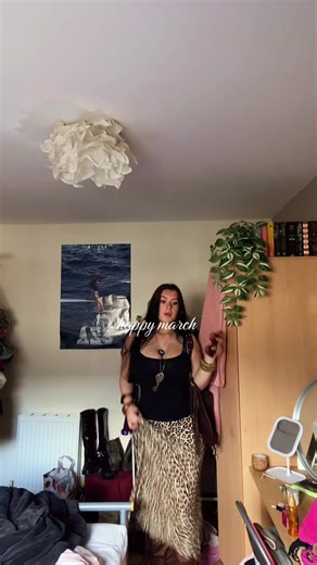 em💋 (@xemilyhayess)’s video of march