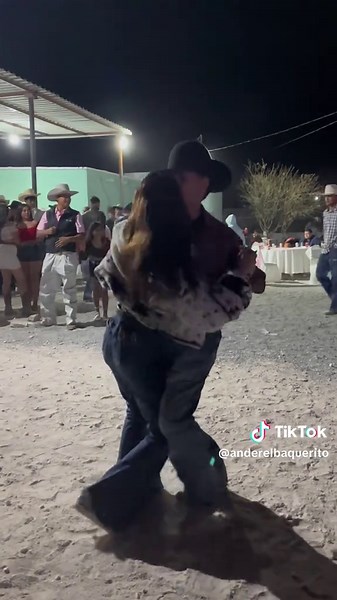 Discover the Vibrant Culture of Bermejillo, Durango with Paratii