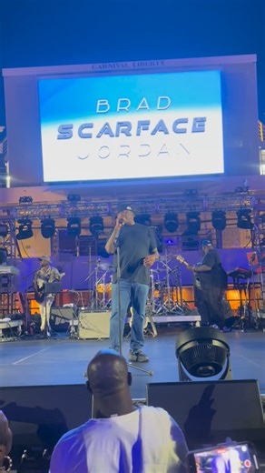 Great night last night getting to see my brother, my friend and a great brother Face perform on stage on The Tom Joyner cruise. Great show and by my surprise I like to give him thanks for the shoutout to me for being the first to play his record on the radio!! Man!! Hearing Face perform Mr. Scarface last night, took me back to the birth of the Houston rap scene and that first cover on Short Stop Records when he went by Dj Akshen and so many great people on that cover Bido, Lord 32, Lil Troy and 