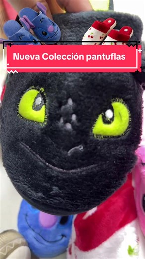 Estas pantuflitas no caminan… ABRAZAN tus pies 😍🥿 Tengo muchísimos modelos, colores y estilos para que estés cómoda, calentita y linda en casa 💕 Perfectas para usar todos los días, súper suaves y demasiado hermosas ✨ Dime cuál te enamoró y te digo si todavía está disponible 🥰 Corre porque vuelan 🏃‍♀️💨 #Pantuflas #PantuflasHermosas #PantuflasTikTok #ComodidadTotal #ModaEnCasa Si quieres, también te hago una v