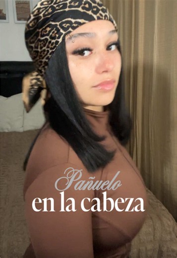 Así uso los pañuelos en la cabeza 💋 #parati #hair #peinados #baddie #creatorsearchinsights