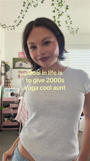 Achieving the 2000s Yoga Cool Aunt Lifestyle