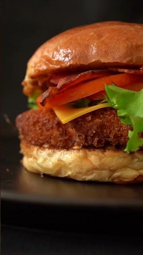 Crispy House Chicken Burger 🍗🔥 | Chop House Tamarindo – Crunchy, Juicy & Irresistible