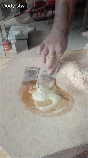 403K views · 3.4K reactions | The best mixing Wood putty trick ✅ #fblifestyle #wodoworking #reelsvideo #tipsntrick #tutorial #woodputtymixing #carpenter | Dody Stw | Facebook