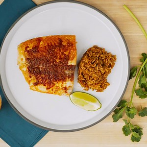 323K views · 782 reactions | Salmon in Red Mojo Sauce - try this easy recipe for Spanish mojo and use it with your favorite fish fillet, low-calorie but full of flavor! Find the recipe here: https://wp.me/p8ZzGZ-xR Follow us for Latin-inspired recipes and more! | Cocina | Facebook