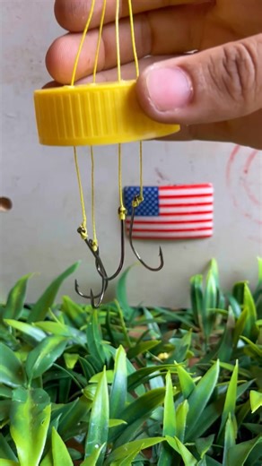 Veteran fisherman built a four-hook extreme knot An adaptation that keeps four hooks working as one #USA #Fishing #Knots #strengthtraining | Master of Solution