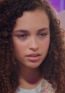 Almost Never S01:E04 - The Photo