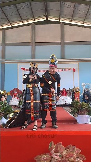 Recycled Plastic Costumes Traditional Clothes Fashion Show #fashionshow