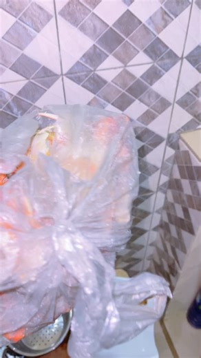 Préparation du Placali et des Crabes à Ouaga