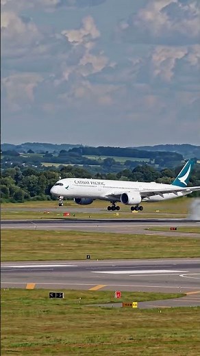 Cathay Pacific Is Back in Seattle with the Airbus A350-900! 🔥