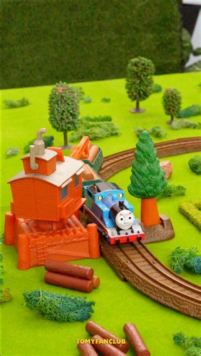 Plarail Thomas the Tank Engine Wild, Whirling Ol' Wheezy #thomasandfriends #プラレール #thomasthetankengine #トーマス #ToyTrain | TomyFanclub