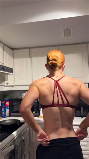 Lauren Elizabeth | Personal Trainer on Instagram: "Spend a day with me 🎀 @gymshark LXWREN10 @transparentlabs LXWREN"