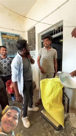 Aaj ration Lene jana hai...🥹🤣🥀 #amazing