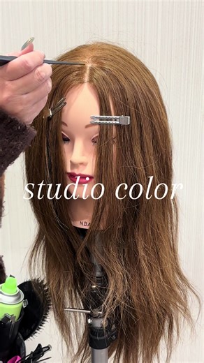 サイドシニヨンのヘアアレンジ完全ガイド