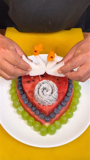 3.3K views · 18 reactions | Learn How To Turn Fresh Fruits Into Artistic Shapes That Impress Everyone At First Glance. Simple Steps Make Perfect Art  #FruitDesign #birthdaycake #birthdaycelebration #fypシ゚viralシ #art | Cut Fruits & Vegetables | Facebook
