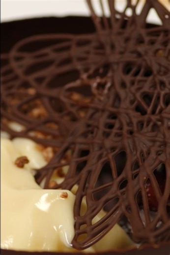 Easy chocolate garnishes and creative dessert ideas