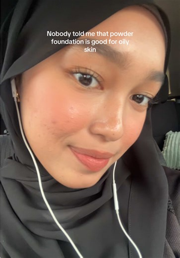 Powder Foundation Tips for Oily Skin