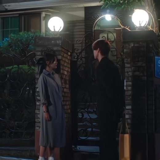 🎁 “Lee Yeon's Surprise Gift Made His Wife So Happy ❤️” #trending #kdrama #viral #edit #koreandrama