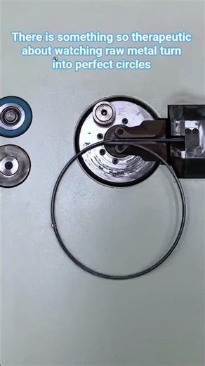 High-Speed CNC Wire Forming Machine in Action