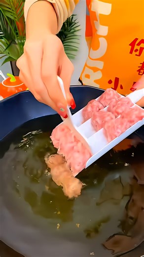 Kamran Khan ( Madari Gadgets ) on Instagram: "Comment For Link Bhajiya and Meatballs Maker #meatballsmaker #meatballmaker #meatballs #gadgets #product"