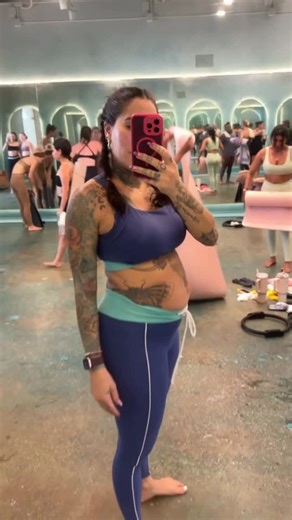 Starr Hawkins on Instagram: "There is no one size fits all for postpartum. Don’t believe the hype and don’t compare your journey to mine or anyone else’s. If the people you’re following inspire you and make you feel good, keep them. If you notice yourself comparing, it’s okay to switch up the algorithm. Don’t get caught up in working out for an hour or doing it perfectly. Focus on what you can do. Fifteen to twenty minutes counts. A walk counts. Taking a nap because you haven’t slept a solid eig