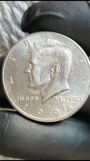 STOP! Don't Spend That 1998 Half Dollar — It's Worth $3,552 Certified! 2