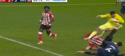 বর্তমান বিশ্বের অন্যতম সেরা ডিফেন্ডার এবং গোলকিপারের মাঝ দিয়ে গিয়ে, পুরো শরীর শূন্যে ভাসিয়ে ব্রুববি যেভাবে আর্সেনালের বিপক্ষে গোলটা করলেন, এটা কোনো তারকা খেলোয়াড় করলে, আগামী এক সপ্তাহ এটা ট্রেনডিং ভিডিওতে থাকতো 🔥👀😱 | MD Abdul Alim