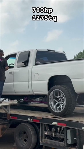 Wifemax has way more in her #duramax compounds dual fueler