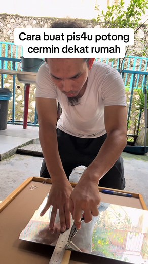 Cara Potong Cermin Dengan Batu Sparkplug