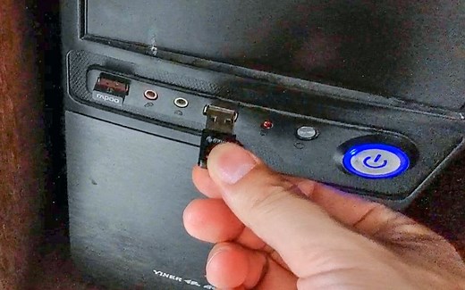 如何在台式机上安装蓝牙适配器？