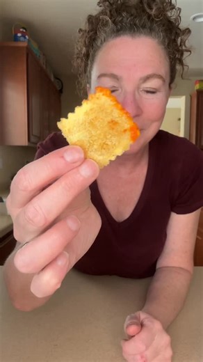 Amy | Belly Full on Instagram: "This Toasted Ravioli recipe is made in an air fryer instead of deep fried and still amazingly crispy and delish! #airfryerrecipe #toastedravioli"