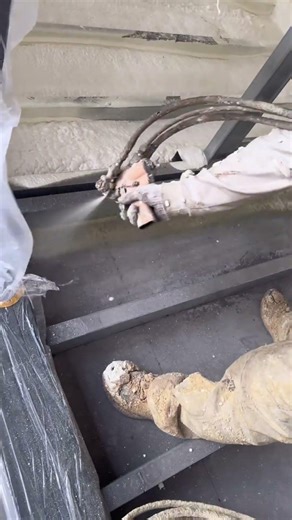 Spray Foam Insulation in Action #polyurethane #SprayFoam