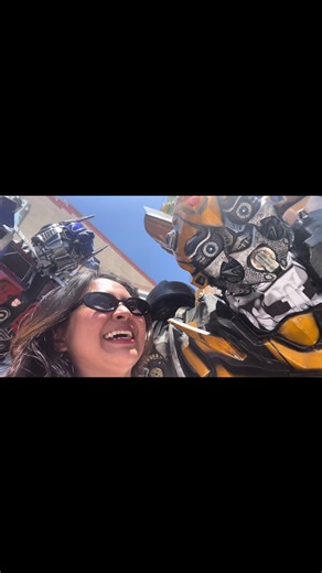 Megatron vs. Optimus Prime & Bumblebee: Epic Showdown