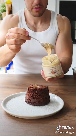 Et c’est tellement, tellement bon ! 👨‍🍳 @Rubén García Carnicero #recipe #moelleux #protein #foodspring