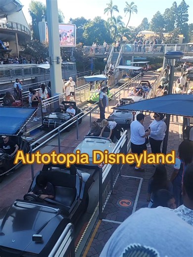 Autotopia Disneyland ride 🚗 #disney #disneyland #foryoupage #autotopia
