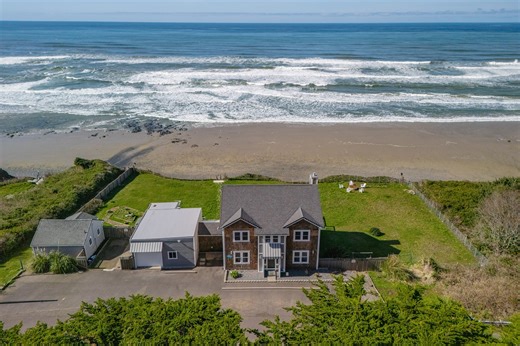 Stone's Throw by Sweet Homes Vacation Getaways