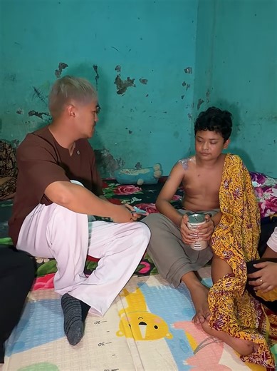 Farhan: Penjual Skoteng dengan Semangat Berjualan